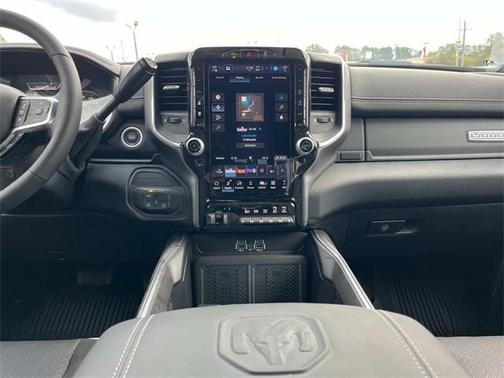 2025 RAM 2500 Laramie Crew Cab 4x4 6'4' Box