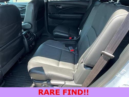2022 Honda Pilot Touring 8-Passenger