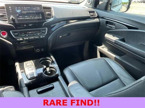 2022 Honda Pilot Touring 8-Passenger