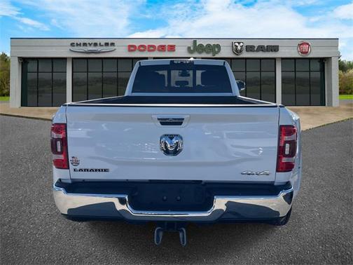 2021 RAM 3500 Laramie Crew Cab 4x4 8' Box