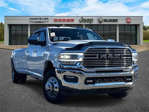 2021 RAM 3500 Laramie Crew Cab 4x4 8' Box