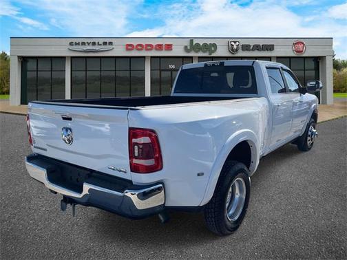 2021 RAM 3500 Laramie Crew Cab 4x4 8' Box