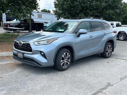 2020 Toyota Highlander XLE