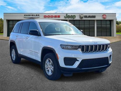 2024 Jeep Grand Cherokee Laredo