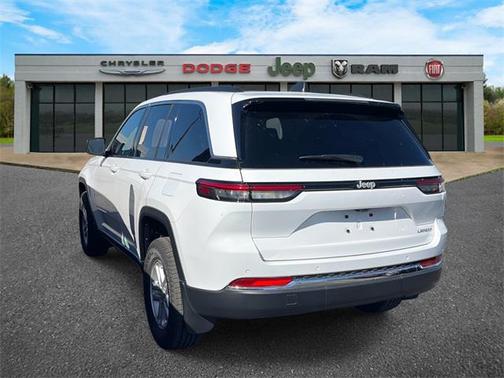 2024 Jeep Grand Cherokee Laredo