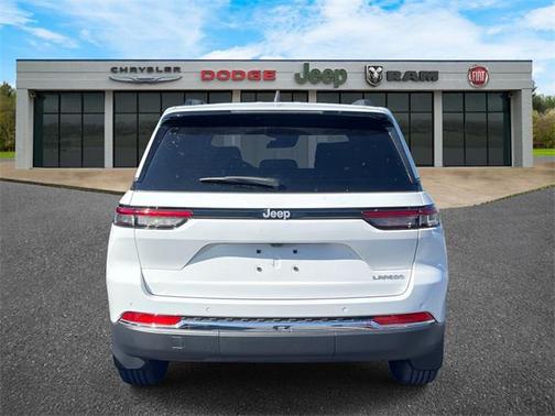 2024 Jeep Grand Cherokee Laredo