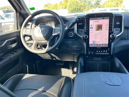 2025 RAM 2500 Laramie Crew Cab 4x4 6'4' Box