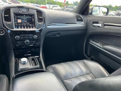 2022 Chrysler 300 S