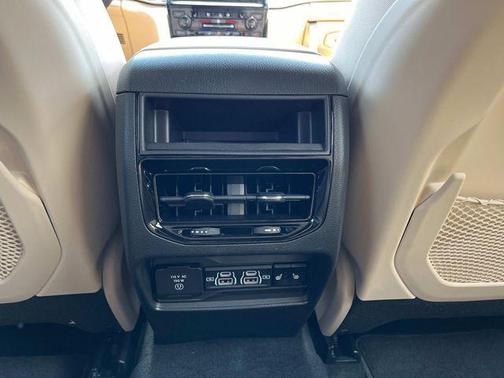 Silver Zynith 2025 Jeep Grand Cherokee Limited