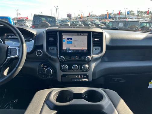 2026 RAM 1500 Warlock Crew Cab 4x4 5'7' Box