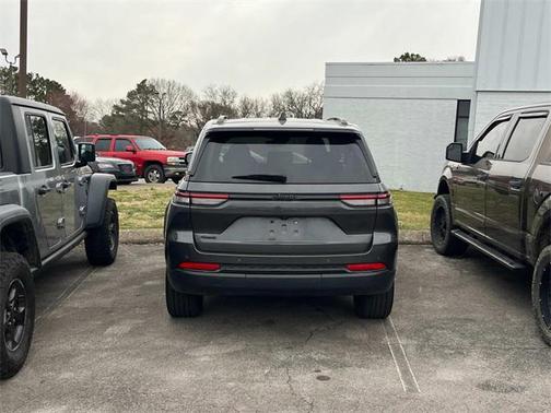 2022 Jeep Grand Cherokee Altitude