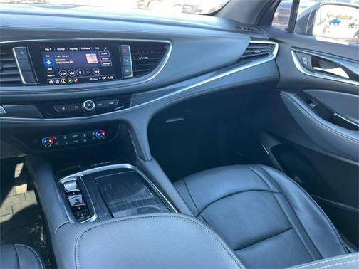 2024 Buick Enclave Premium FWD