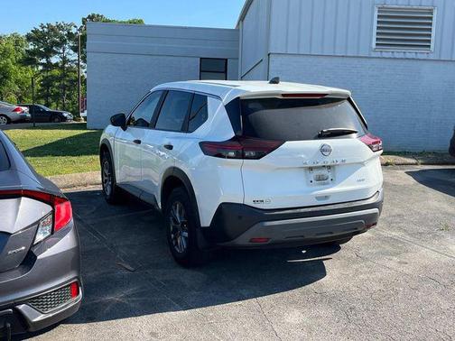 Glacier White 2023 Nissan Rogue S