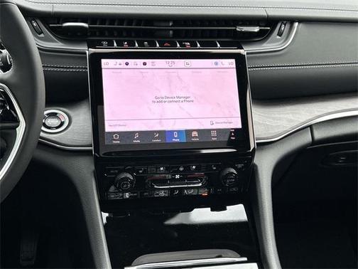 2025 Jeep Grand Cherokee Overland
