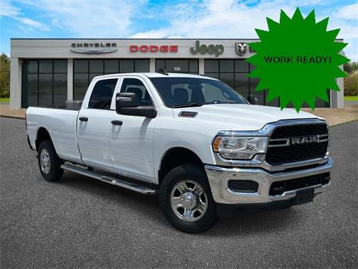 2024 RAM 3500 Tradesman Crew Cab 4x4 8' Box