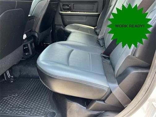 2024 RAM 3500 Tradesman Crew Cab 4x4 8' Box
