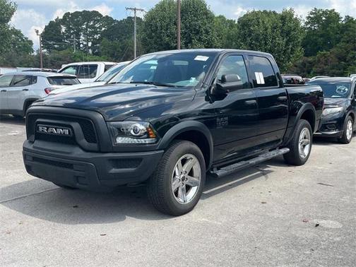 2023 RAM 1500 Classic Warlock Crew Cab 4x4 5'7' Box