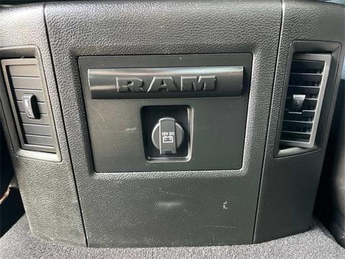 2023 RAM 1500 Classic Warlock Crew Cab 4x4 5'7' Box