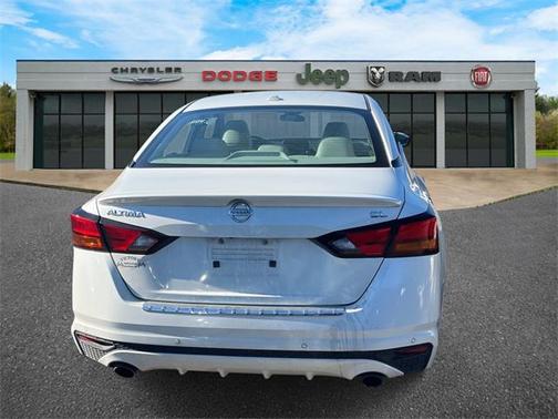 2022 Nissan Altima 2.5 SL