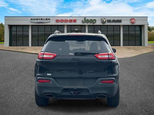 Brilliant Black Crystal Pearlcoat 2015 Jeep Cherokee Latitude