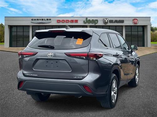 2024 Toyota Highlander LE