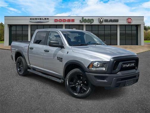 2023 RAM 1500 Classic Warlock Crew Cab 4x4 5'7' Box