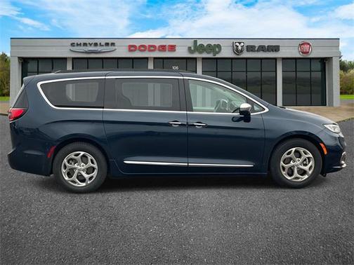 2022 Chrysler Pacifica Limited