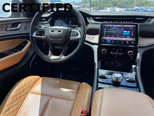 2023 Jeep Grand Cherokee Summit