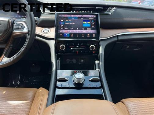 2023 Jeep Grand Cherokee Summit