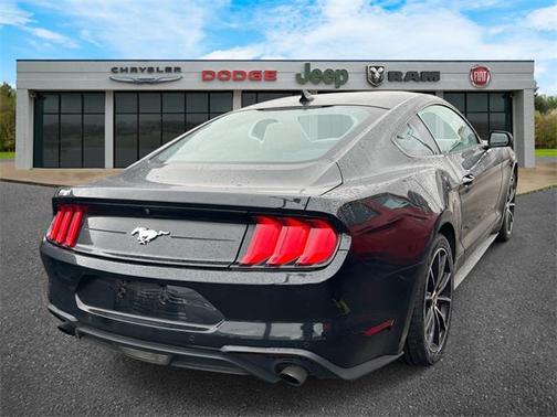2021 Ford Mustang EcoBoost