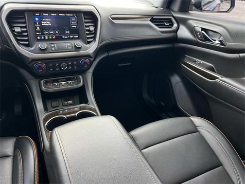 2021 GMC Acadia AWD AT4