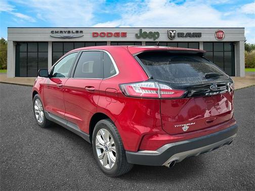 2022 Ford Edge Titanium