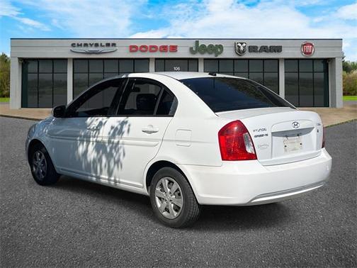 2010 Hyundai Accent GLS
