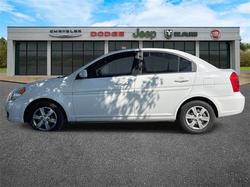 2010 Hyundai Accent GLS