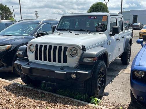 2022 Jeep Gladiator Sport