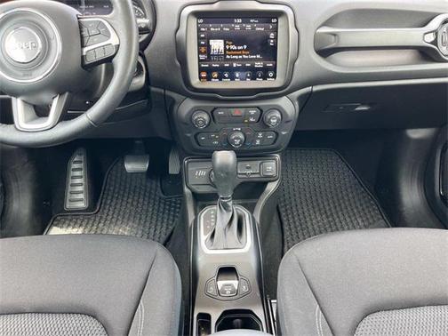 2023 Jeep Renegade Altitude