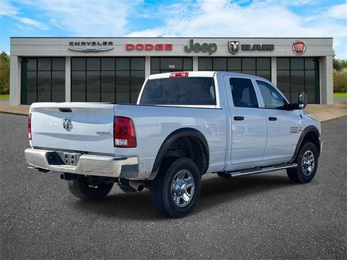 2017 RAM 2500 Tradesman Crew Cab 4x4 6'4' Box