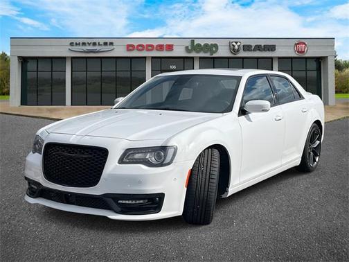 2023 Chrysler 300 C