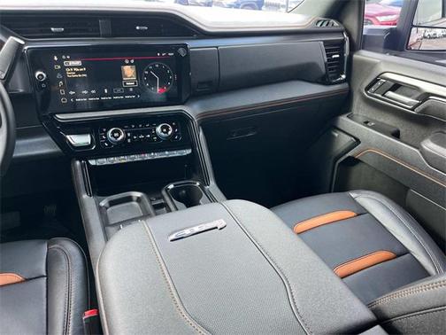 2025 GMC Sierra 2500 AT4