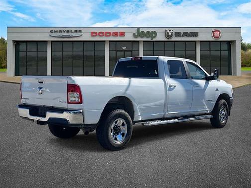 2020 RAM 2500 Big Horn Crew Cab 4X4 8' Box