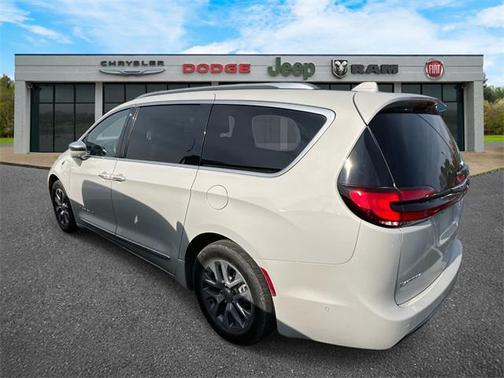 2021 Chrysler Pacifica L