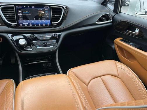 2021 Chrysler Pacifica L