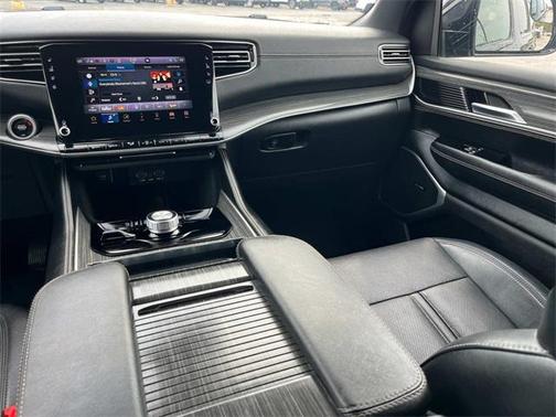 2024 Jeep Wagoneer L Series II 4x4