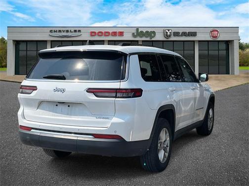 2023 Jeep Grand Cherokee L Laredo