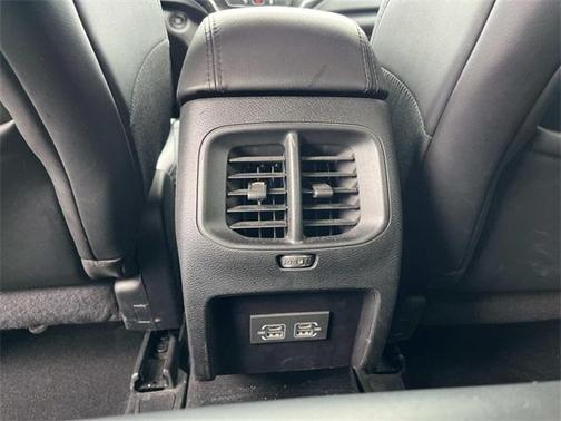 2021 Jeep Cherokee Altitude