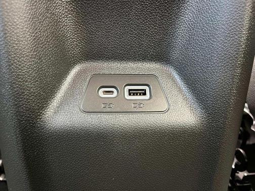 2023 Buick Envision Essence AWD