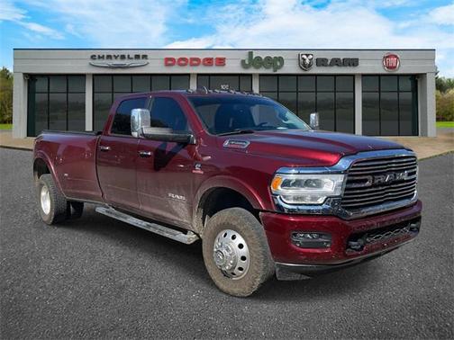 2020 RAM 3500 Laramie Crew Cab 4x4 8' Box