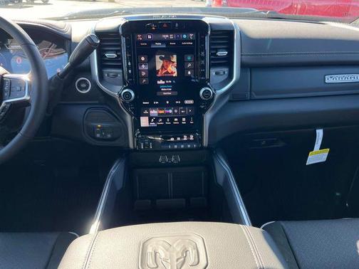 2026 RAM 3500 Laramie Crew Cab 4x4 6'4' Box