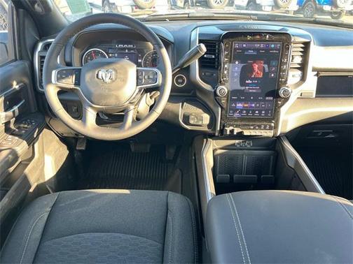 2025 RAM 2500 Big Horn Crew Cab 4x4 6'4' Box