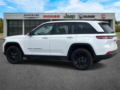 2024 Jeep Grand Cherokee Altitude